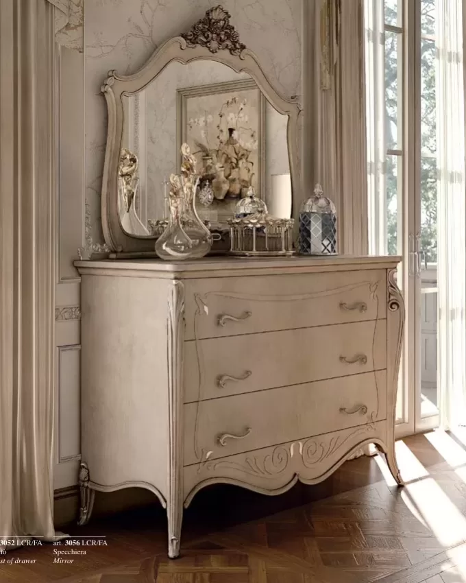 Opera Shaped Chest of Drawers, 3 Drawers, Carved "B" Decoration by Francesco Pasi, classic bedroom