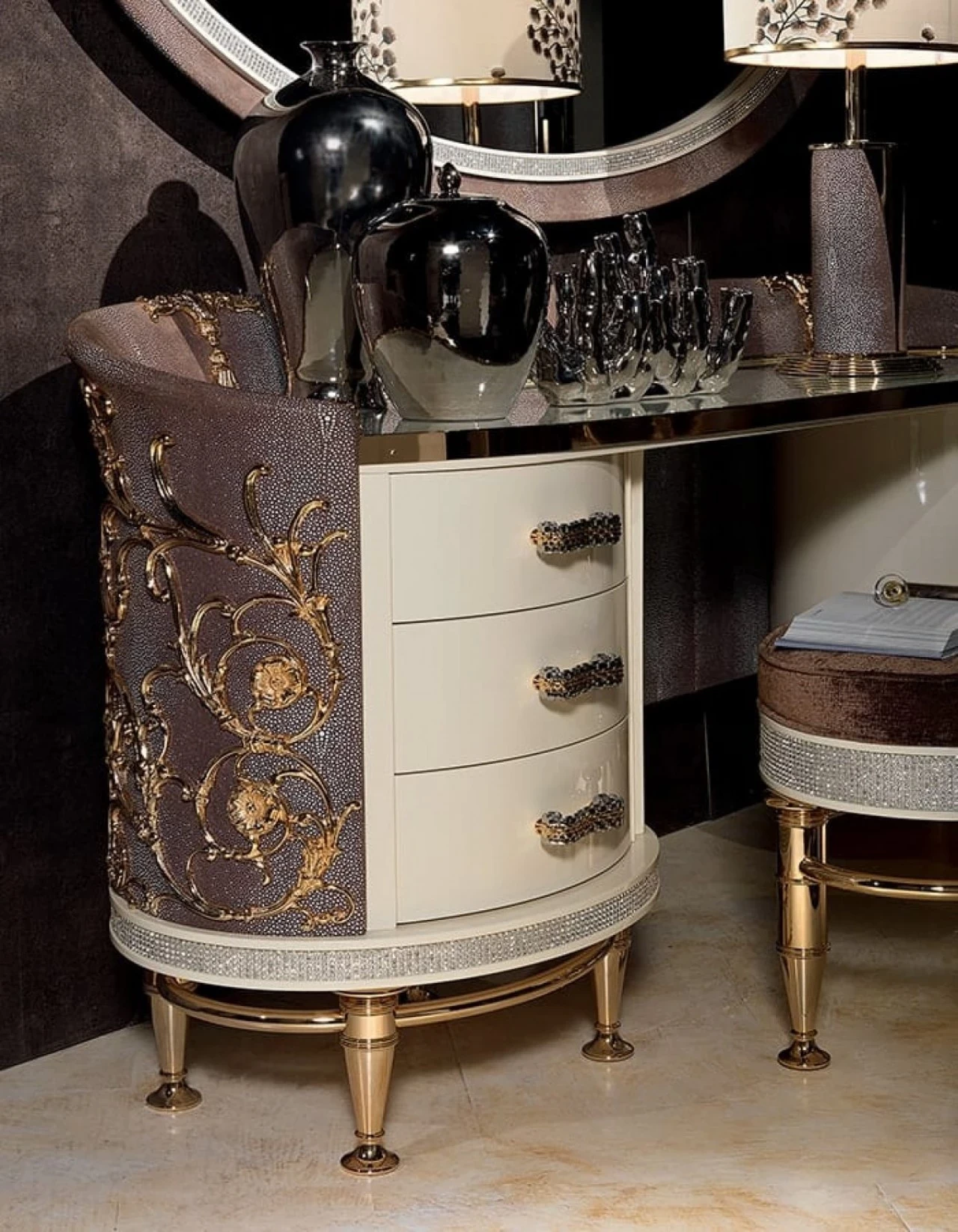 Lilium Bedroom, image 3 of 8, Italian furniture by Cappelletti