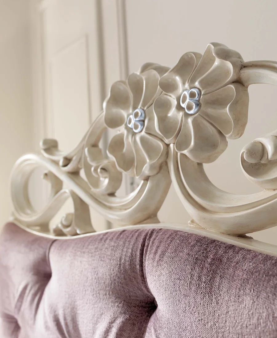 La Vie En Rose bed by Avenanti, luxury upholstered bed