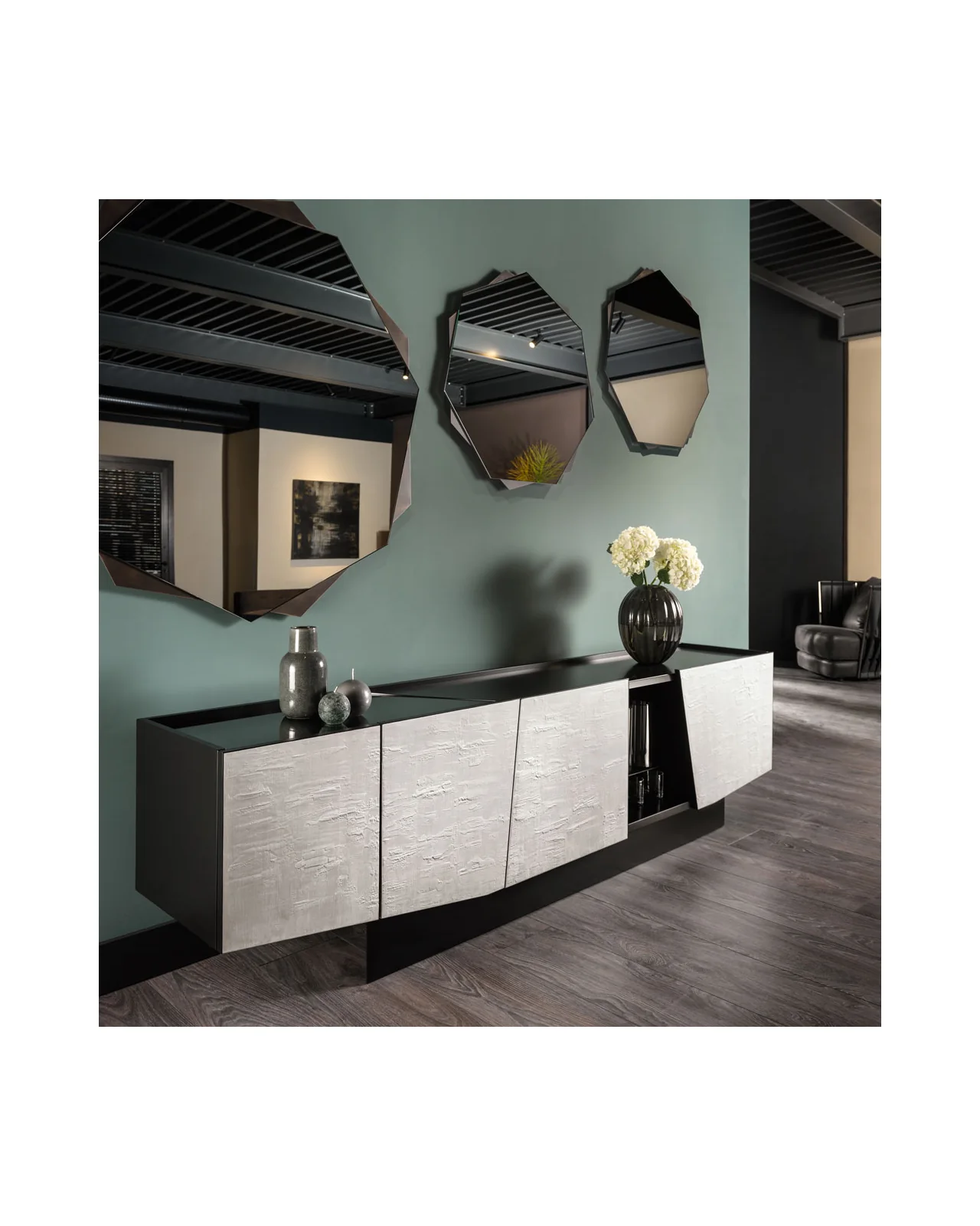 Medea Mirror by Cantori, in an interior setting, photo 5 of 6