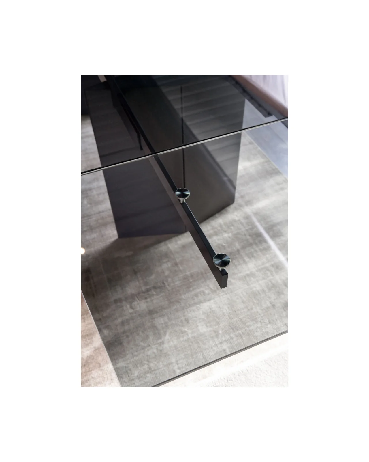 Milton dining table by Cantori, in an interior setting, photo 5 of 8