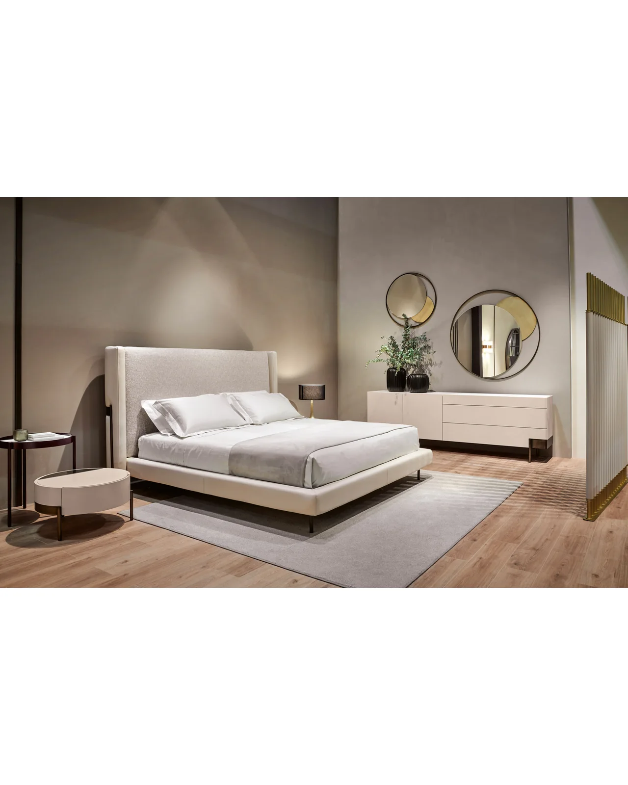 Valley High bed by Cantori, in an interior setting, photo 4 of 4
