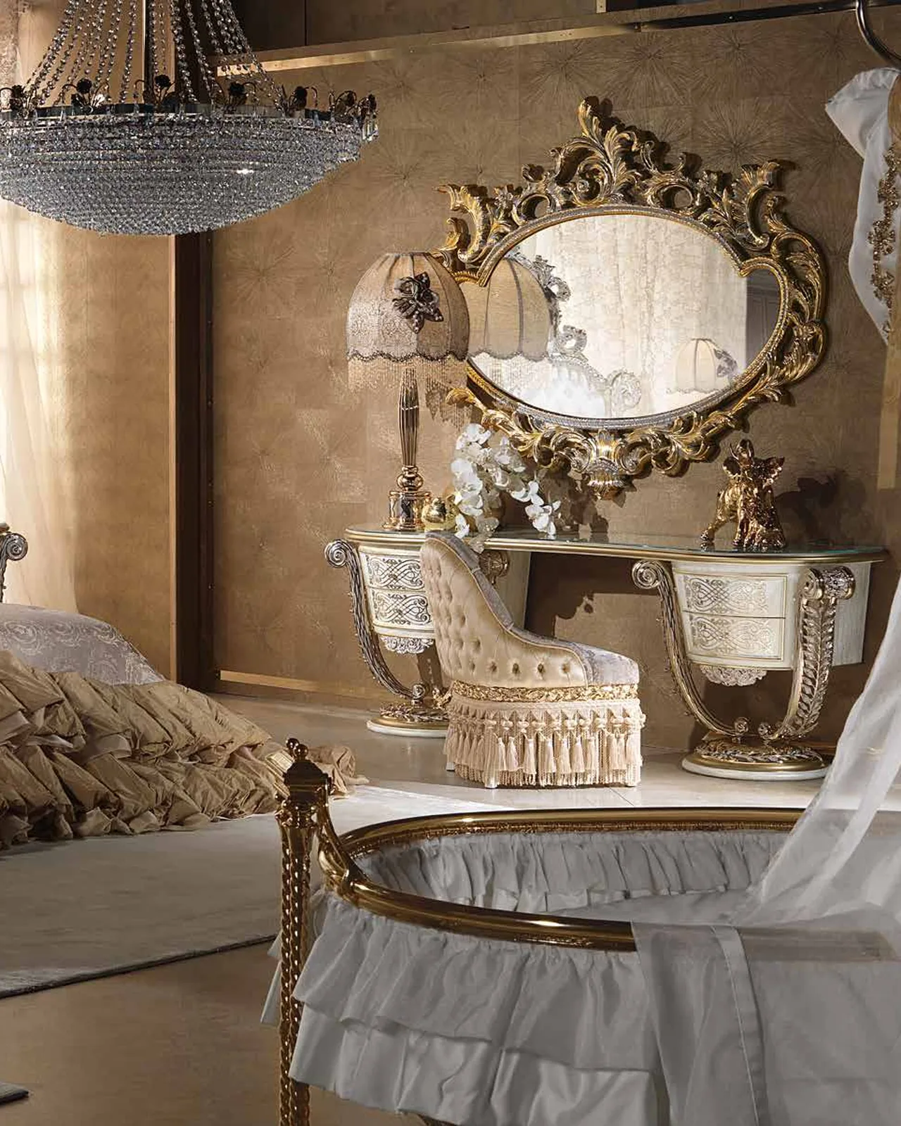 Letto Aida in metallo AD061, collezione Aida di Cappelletti, letto classico italiano in una camera da letto classica, foto 2 di 2