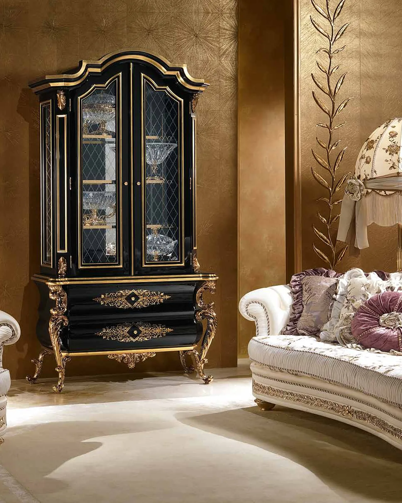 Aida Two-Door Showcase AD018, Cappelletti Aida collection, classic Italian display cabinet in a classic dining room setting, photo 1 of 2