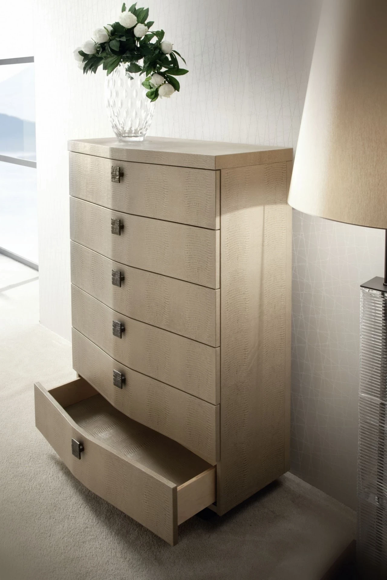 Lifetime chest, furniture for a modern master bedroom, made in Italy