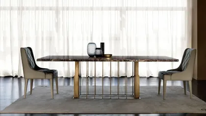ASTON TABLE