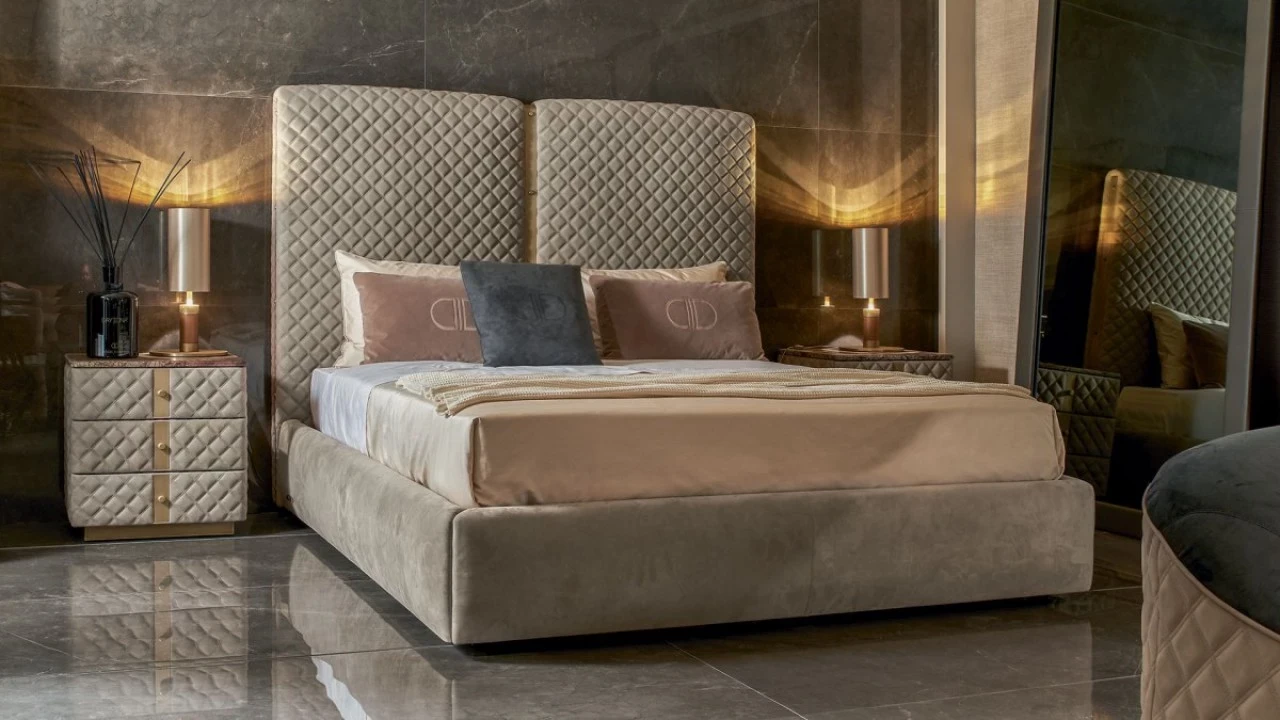 Alfred upholstered bed, modern bedroom furniture made to order in Italy