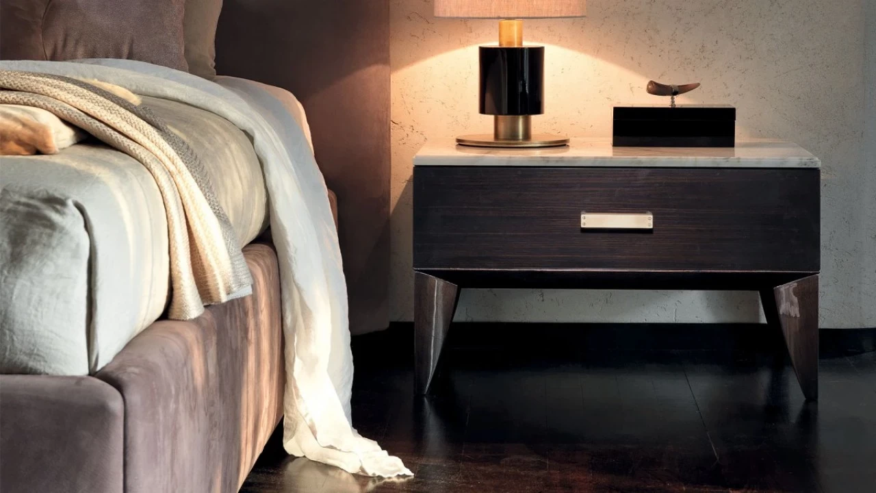 Dante nightstand, for a modern luxury bedroom, made in Italy