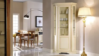 la Maison Table, high end traditional furniture