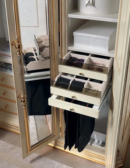 Aida Collection Italian Furniture for Bedroom, luxury furnishing