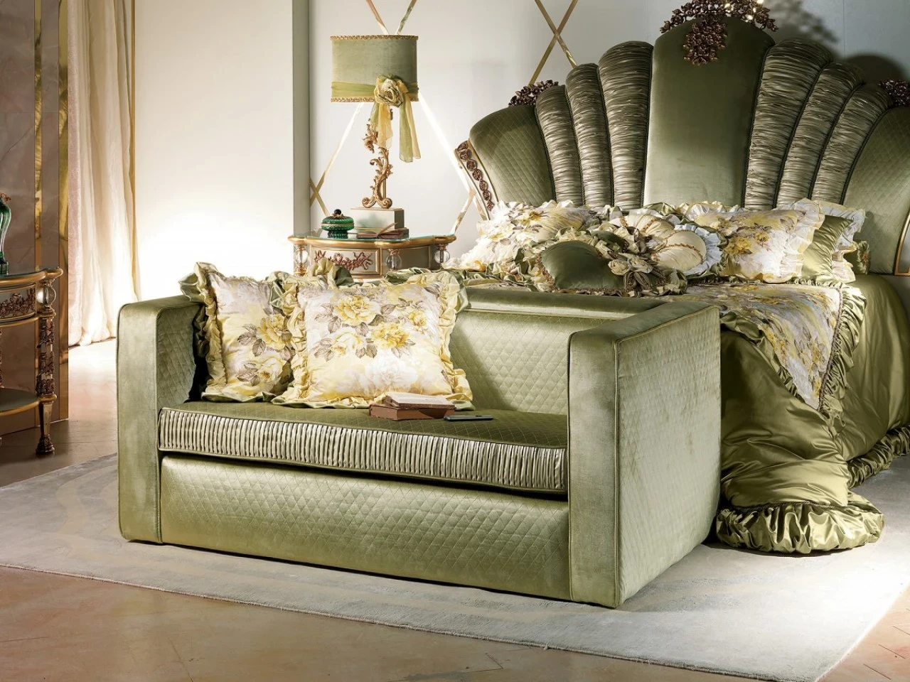 Essence bedroom in pale finishes, classic bedroom sets made in Italy